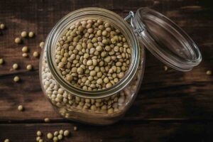 vasetto con dentro lenticchie