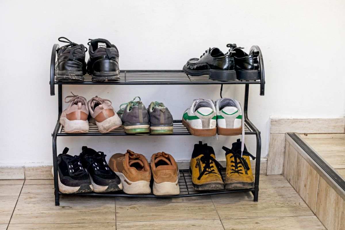 Avevo le scarpe sempre in disordine, poi ho speso meno di 1 Euro e ho risolto il problema per sempre